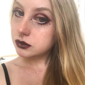 Meet your Posher, Suzanne